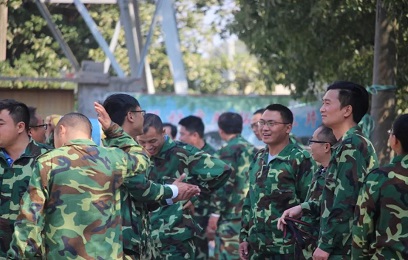 “鑄造優(yōu)秀團隊，共創(chuàng)華禹輝煌”----華禹護欄幸福村戶外拓展訓練營活動